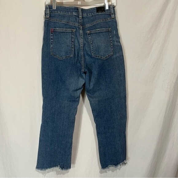 BDG Kick Flare High Rise Crop Size 29 - Picture 5 of 7